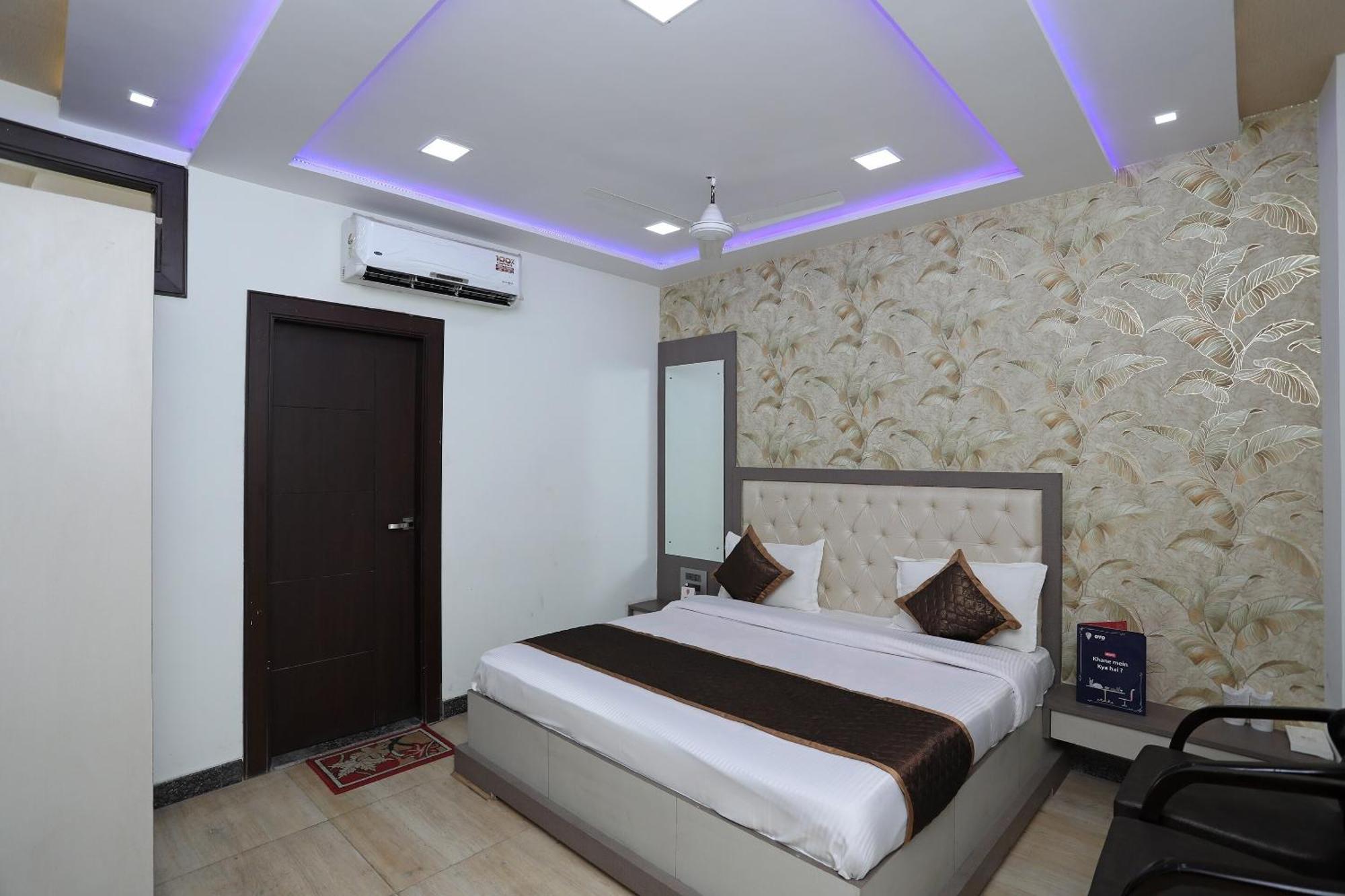 Oyo Hotel Vaishnavi Heritage Inn Agra  Exterior photo
