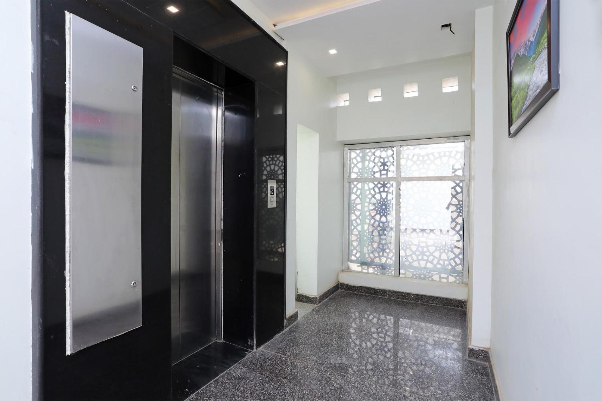 Oyo Hotel Vaishnavi Heritage Inn Agra  Exterior photo